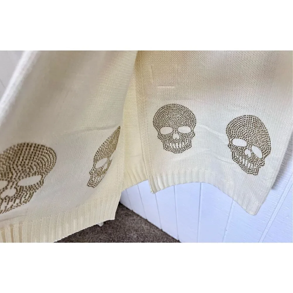 NWT MAGASCHONI Oversized Cream Knit Throw With 6 Rhinestone Skeleton Skulls